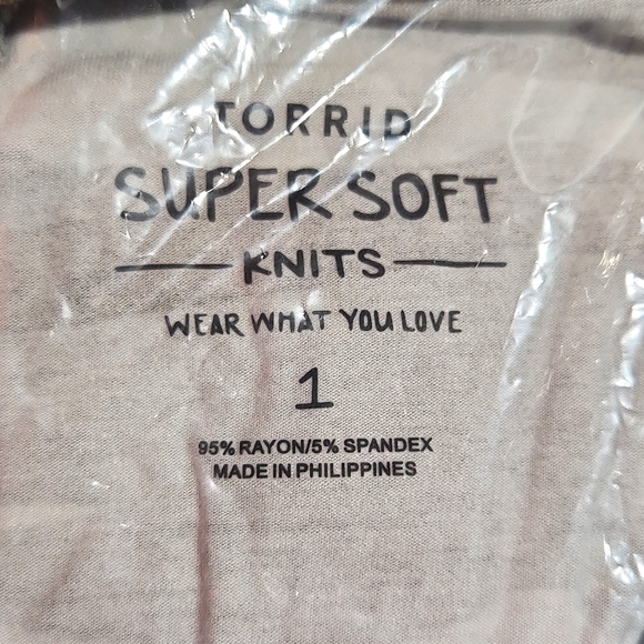 ❤️NWT VINTAGE TORRID TUNIC - CAMOFLAGE GREEN - SUPER SOFT LOVESICK - PLUS SIZE - Picture 5 of 9